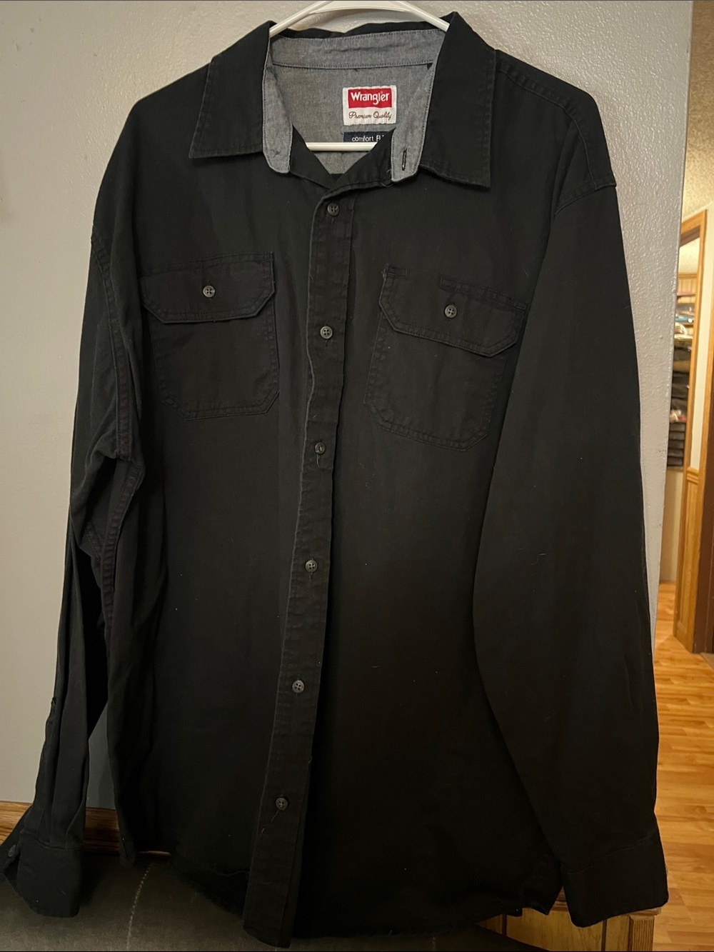 Wrangler Black Long Sleeve Button Down Shirt